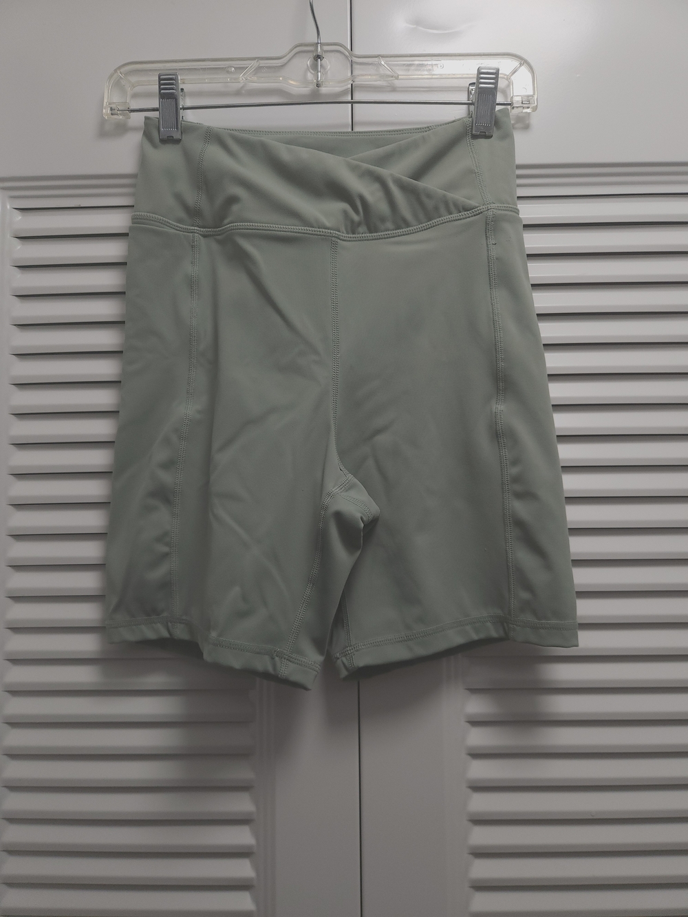 Danskin Women's High-Waisted Biker Shorts Sage Green Size Small Side Pockets